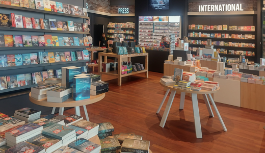 bookstore_by_relay